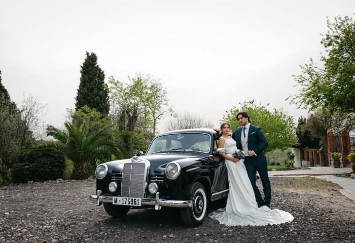 Coche clásico Mercedes para bodas con servicio de chófer